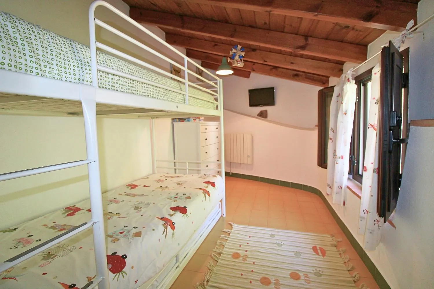 La Casita Del Bosque De Las Letras By Sierra Viva La Presa  Spain