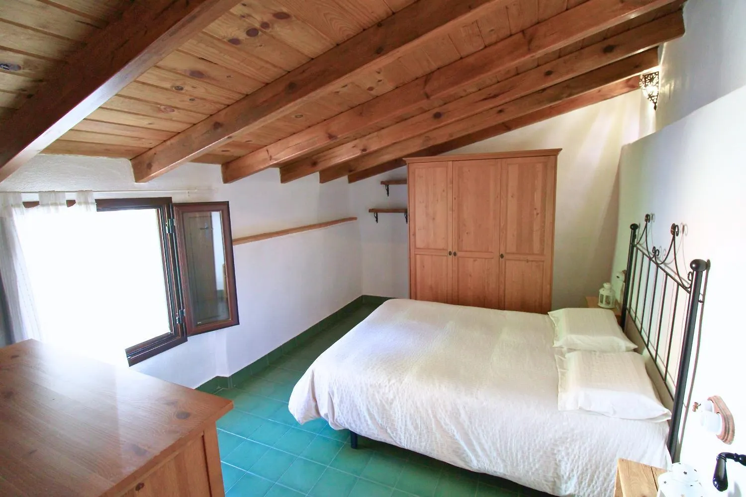 La Casita Del Bosque De Las Letras By Sierra Viva La Presa  0*, La Presa (Huelva) Spain